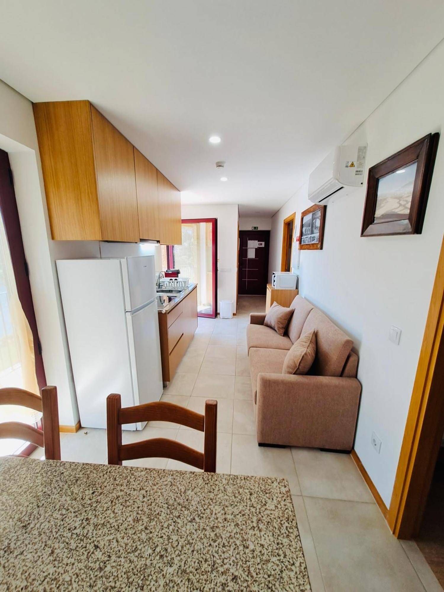 Burguesinha Al Entre-Os-Rios Apartment Екстериор снимка