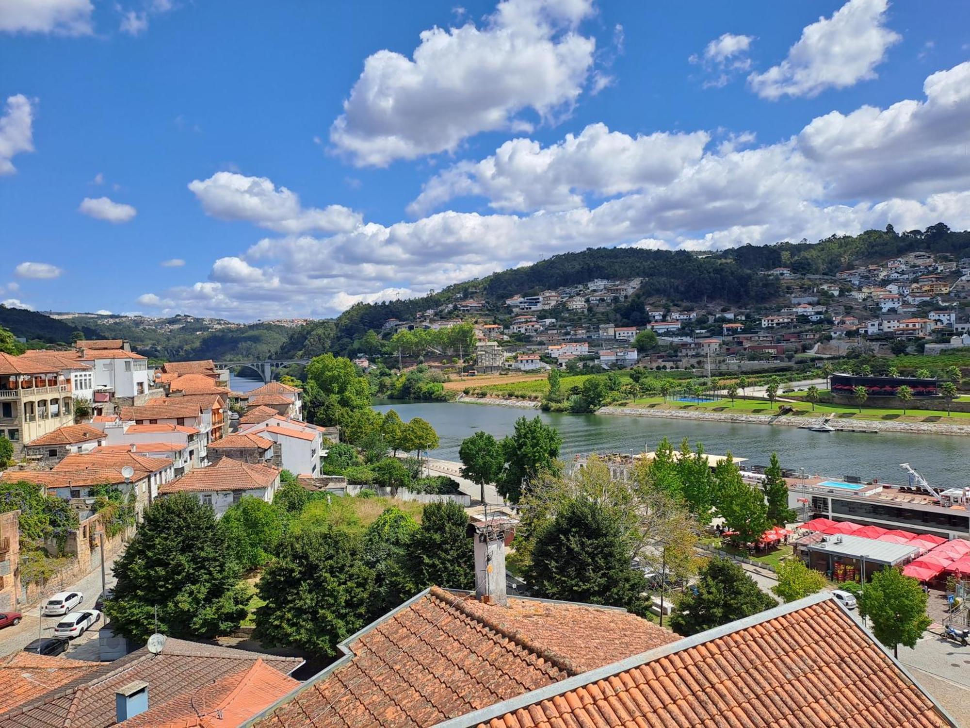 Burguesinha Al Entre-Os-Rios Apartment Екстериор снимка