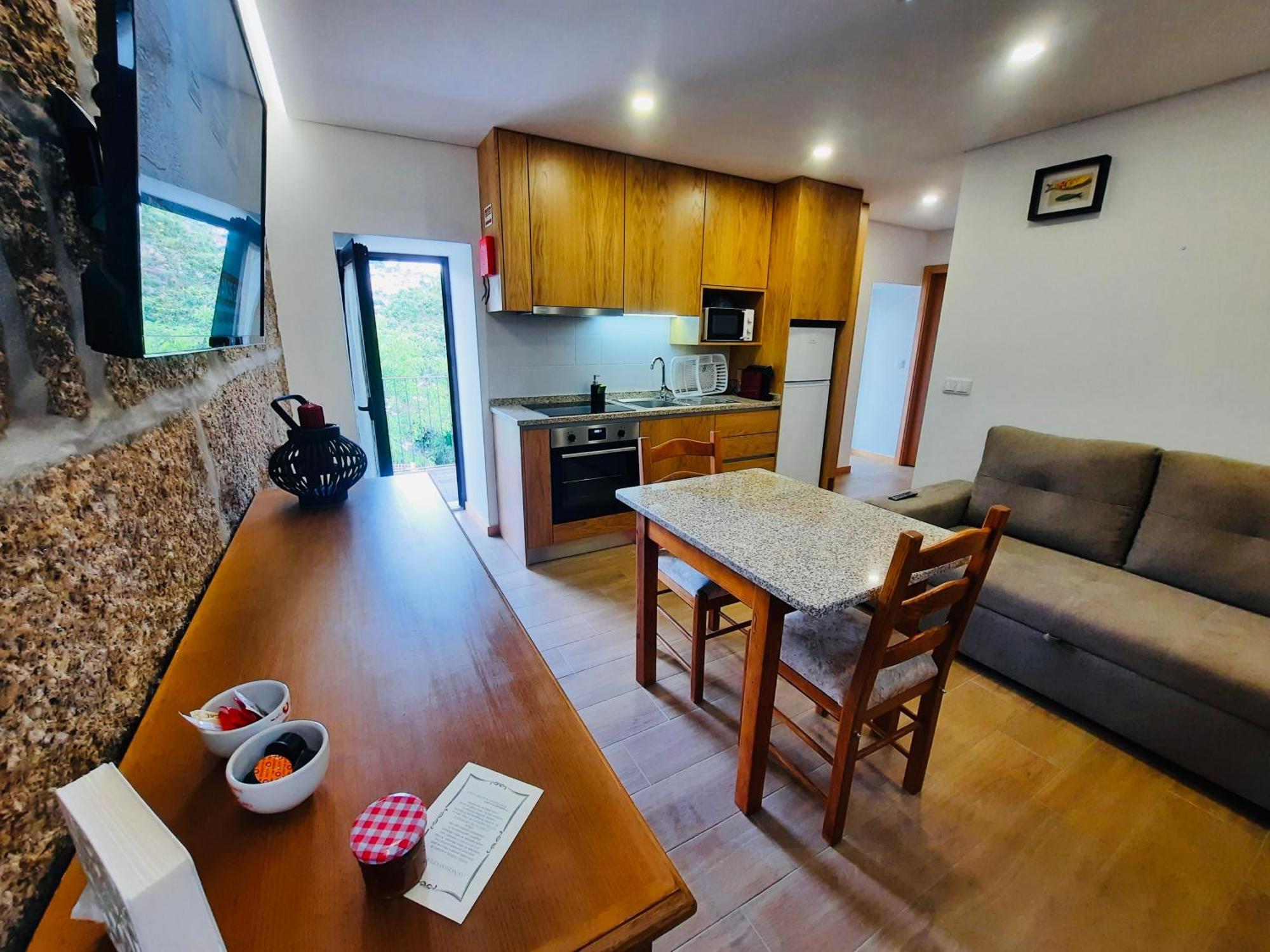 Burguesinha Al Entre-Os-Rios Apartment Екстериор снимка
